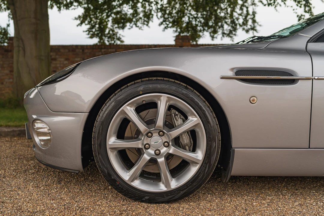 2004 Aston Martin Vanquish 1st Gen - Image 30 of 31