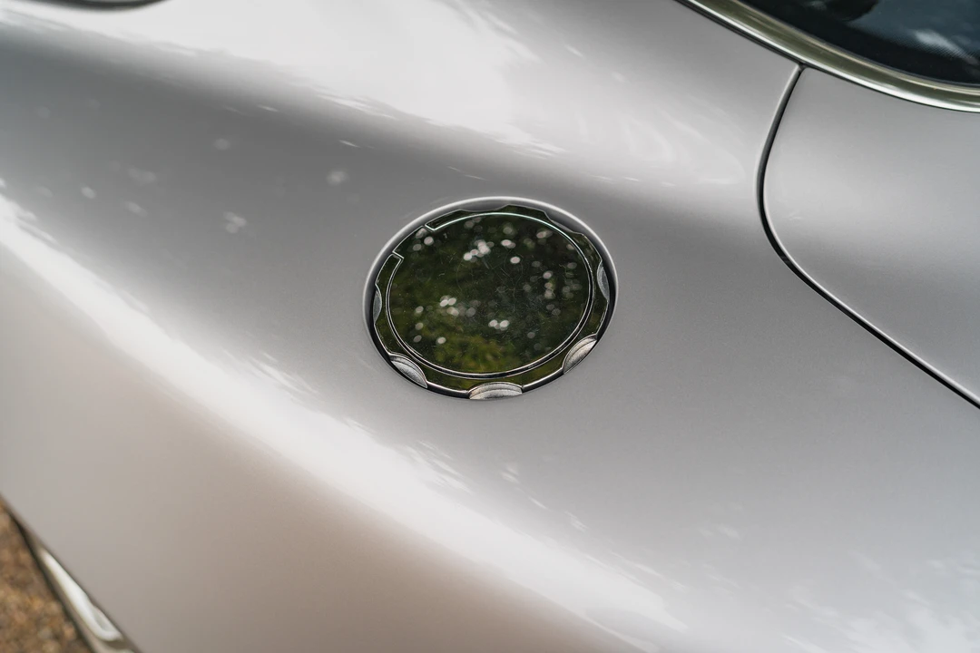 2004 Aston Martin Vanquish 1st Gen - Image 22 of 31