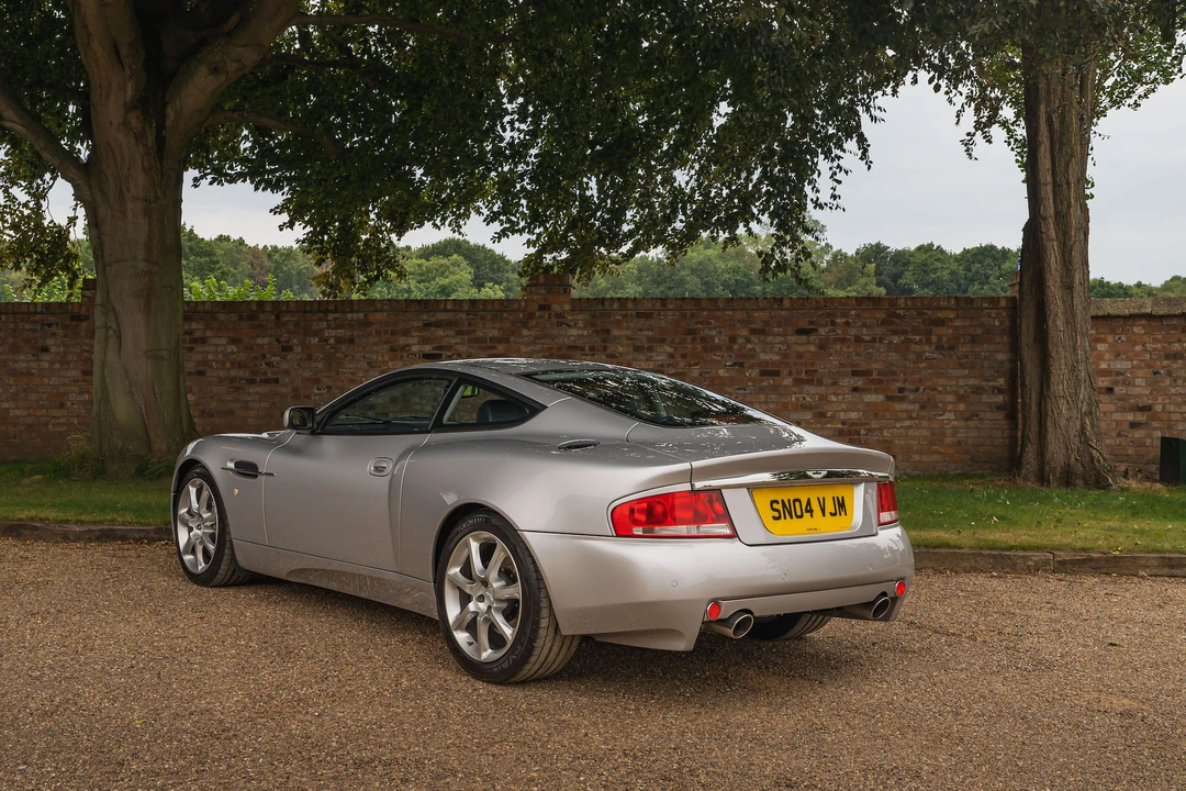 2004 Aston Martin Vanquish 1st Gen - Image 8 of 31