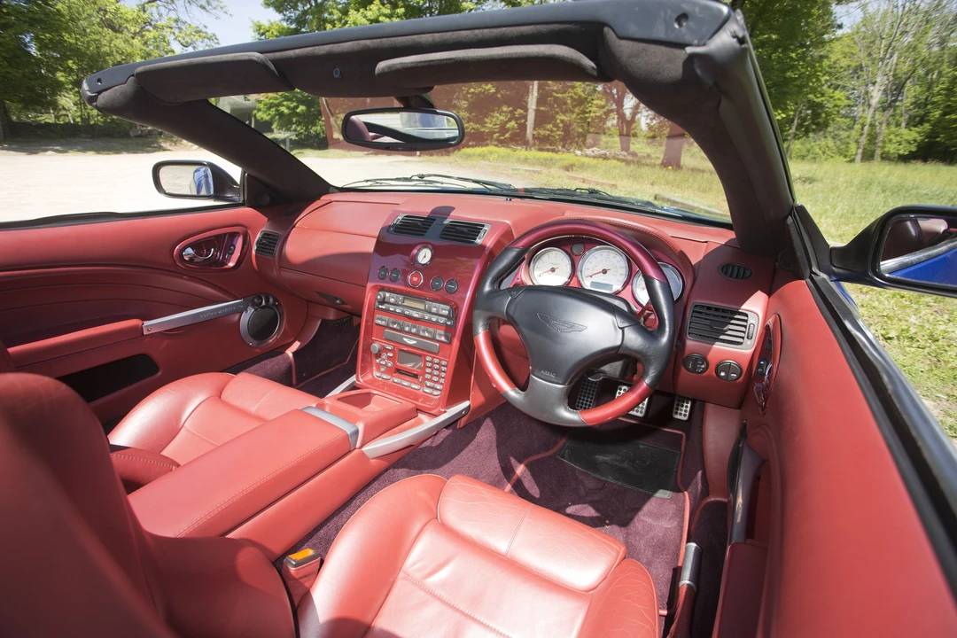 2004 Aston Martin Vanquish 1st Gen - Image 20 of 31
