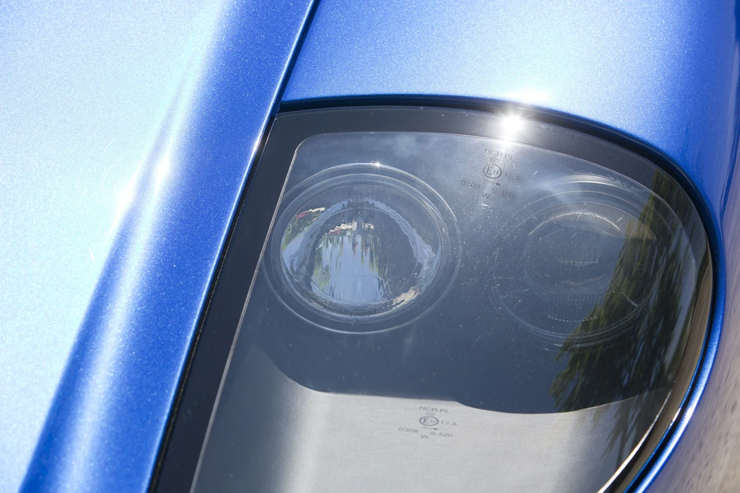 2004 Aston Martin Vanquish 1st Gen - Image 26 of 31