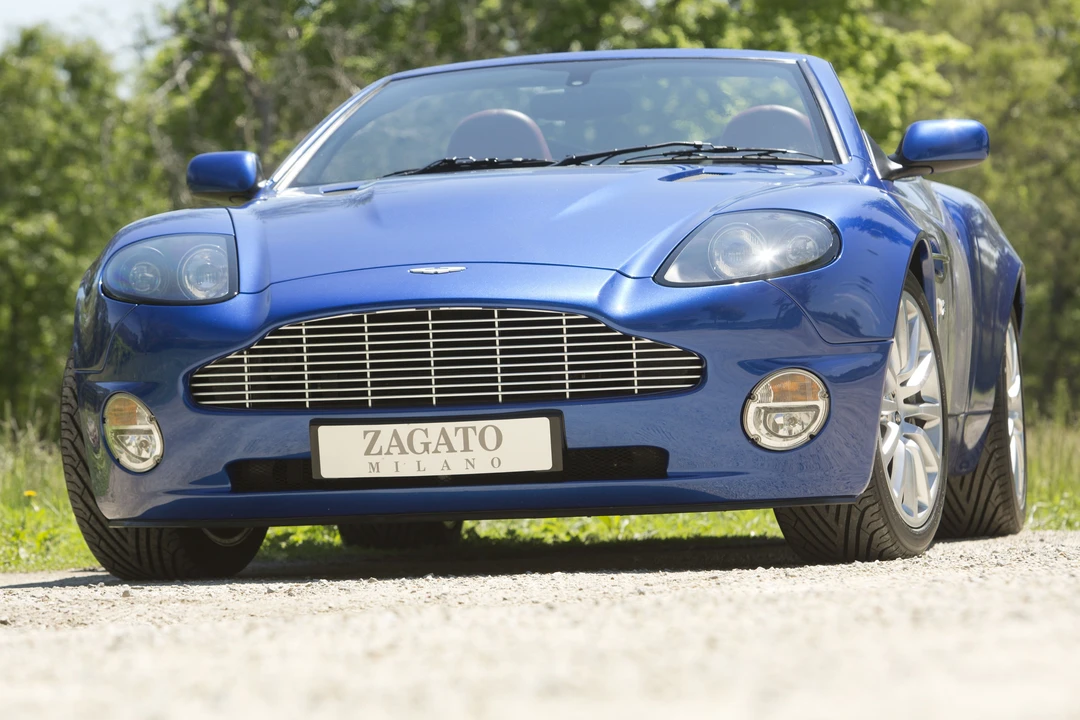 2004 Aston Martin Vanquish 1st Gen - Image 9 of 31