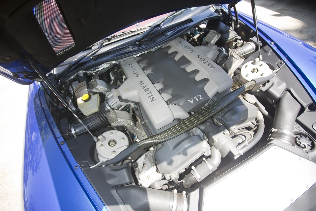 2004 Aston Martin Vanquish 1st Gen - Image 13 of 31