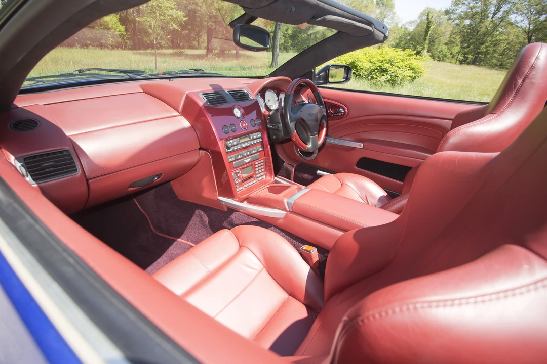 2004 Aston Martin Vanquish 1st Gen - Image 16 of 31