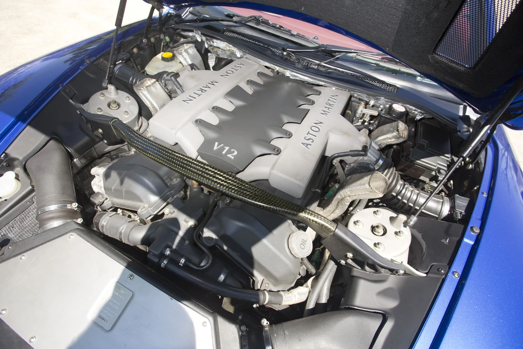 2004 Aston Martin Vanquish 1st Gen - Image 14 of 31