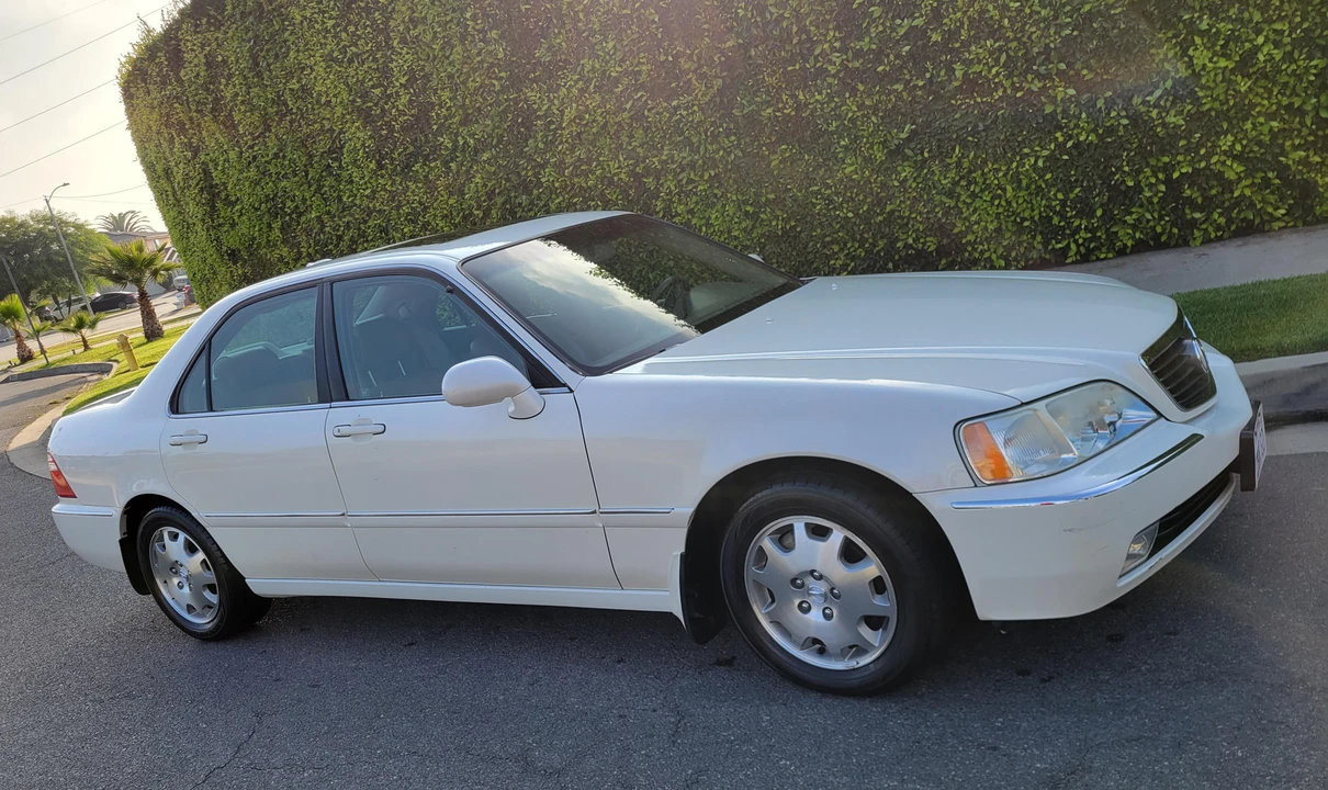 2004 Acura RL 1st Gen - Image 18 of 31