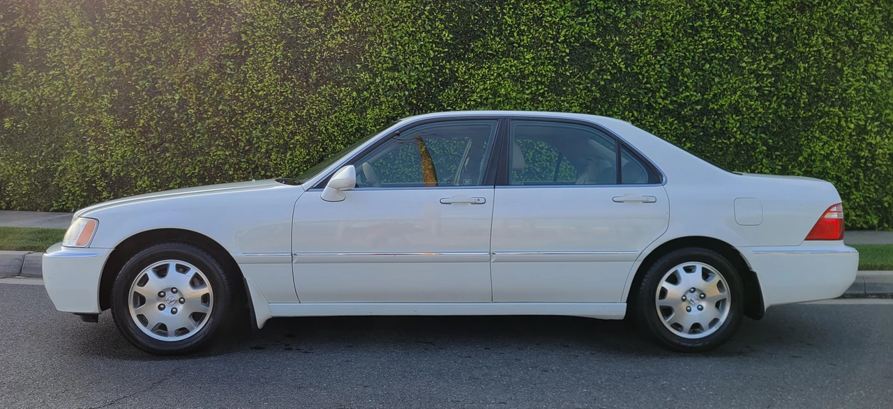 2004 Acura RL 1st Gen - Image 11 of 31