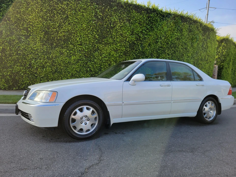 2004 Acura RL 1st Gen - Image 10 of 31