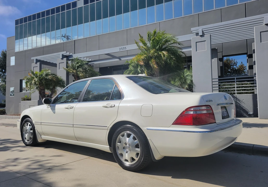 2004 Acura RL 1st Gen - Image 12 of 31