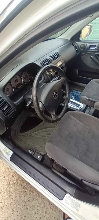 2004 Acura EL - Image 9 of 19