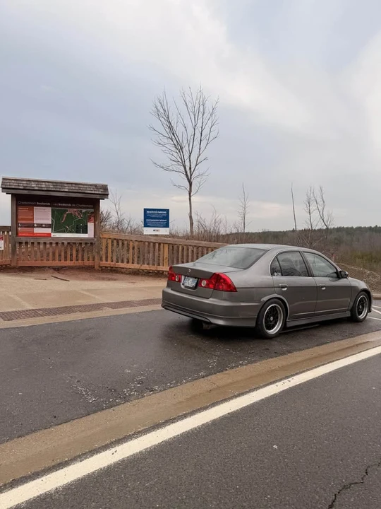 2004 Acura EL - Image 6 of 7