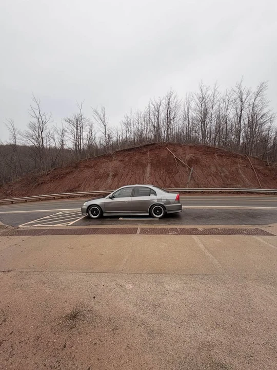2004 Acura EL - Image 3 of 7