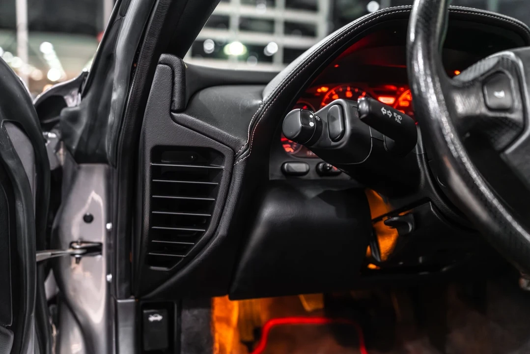 2004 Acura NA2 NSX - Image 8 of 12