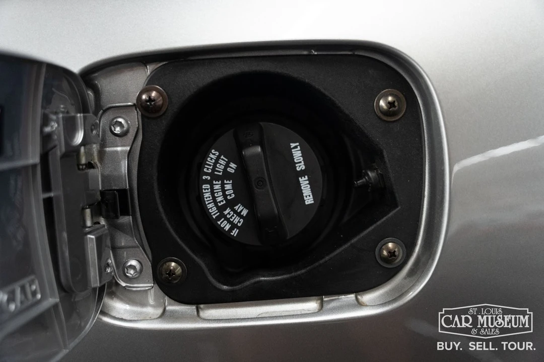 2004 Acura - Image 24 of 31