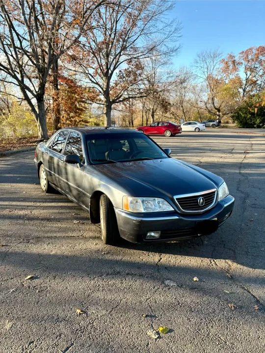 2004 Acura RL 1st Gen - Image 2 of 17