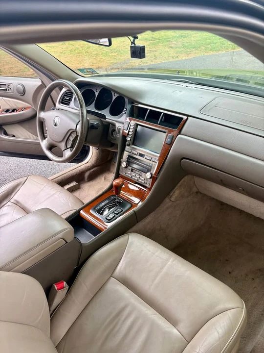 2004 Acura RL 1st Gen - Image 8 of 17