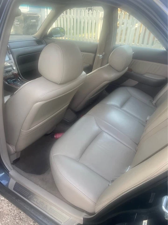 2004 Acura RL 1st Gen - Image 5 of 6