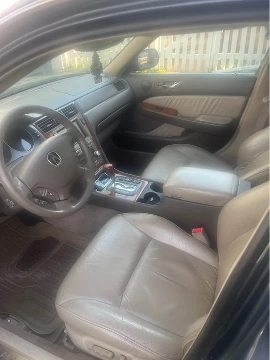 2004 Acura RL 1st Gen - Image 4 of 6