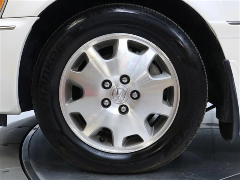 2004 Acura RL 1st Gen - Image 31 of 31