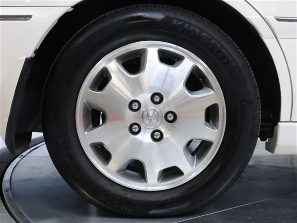 2004 Acura RL 1st Gen - Image 28 of 31
