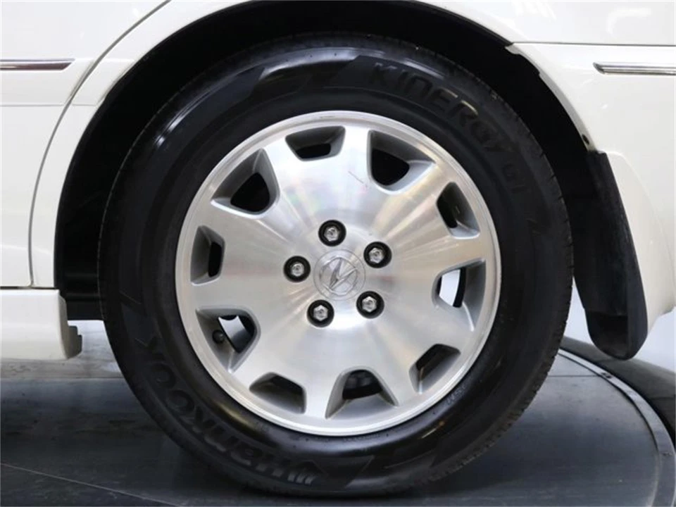 2004 Acura RL 1st Gen - Image 30 of 31