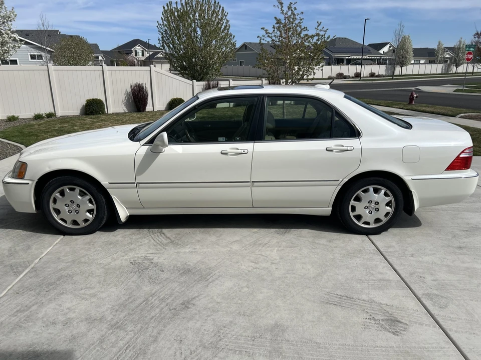 2004 Acura RL 1st Gen - Image 4 of 31