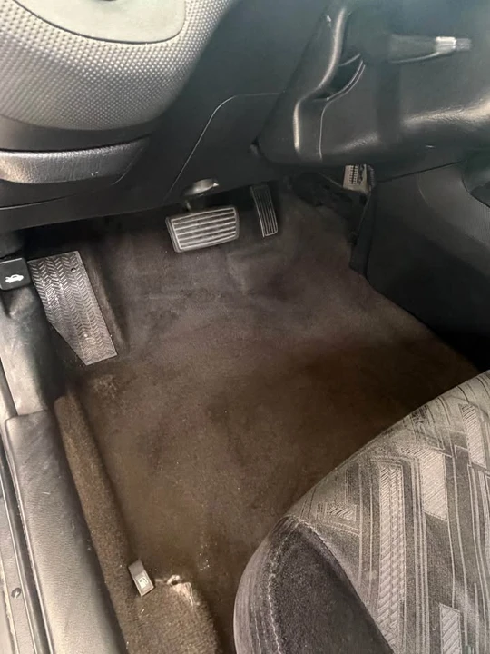 2004 Acura RSX - Image 10 of 18