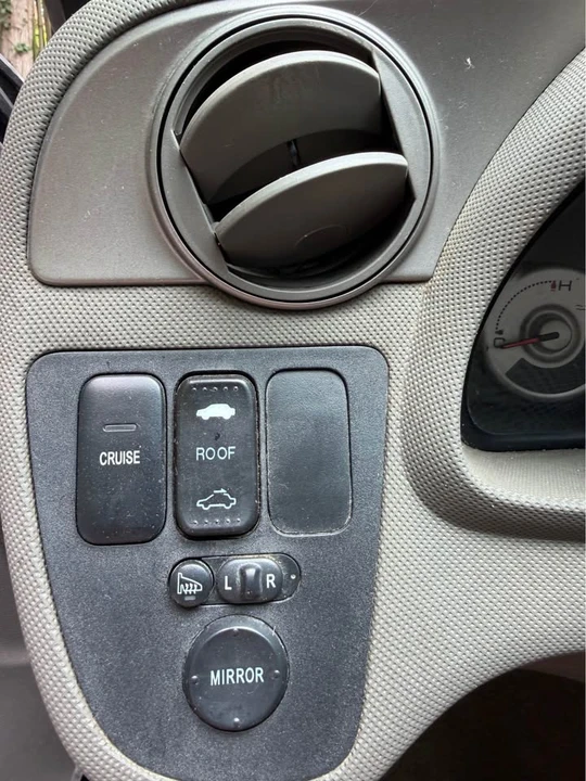 2004 Acura RSX - Image 7 of 15