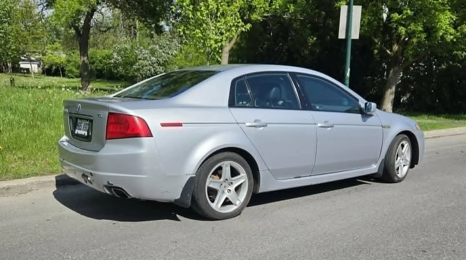 2004 Acura TL 3rd Gen - Image 4 of 15