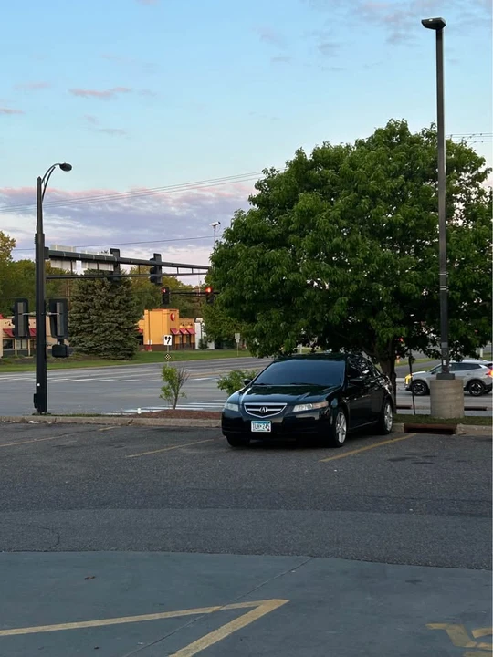 2004 Acura TL 3rd Gen - Image 2 of 2