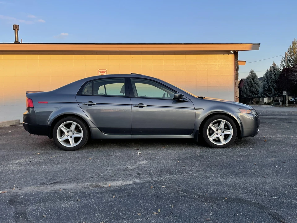 2004 Acura TL 3rd Gen - Image 16 of 31