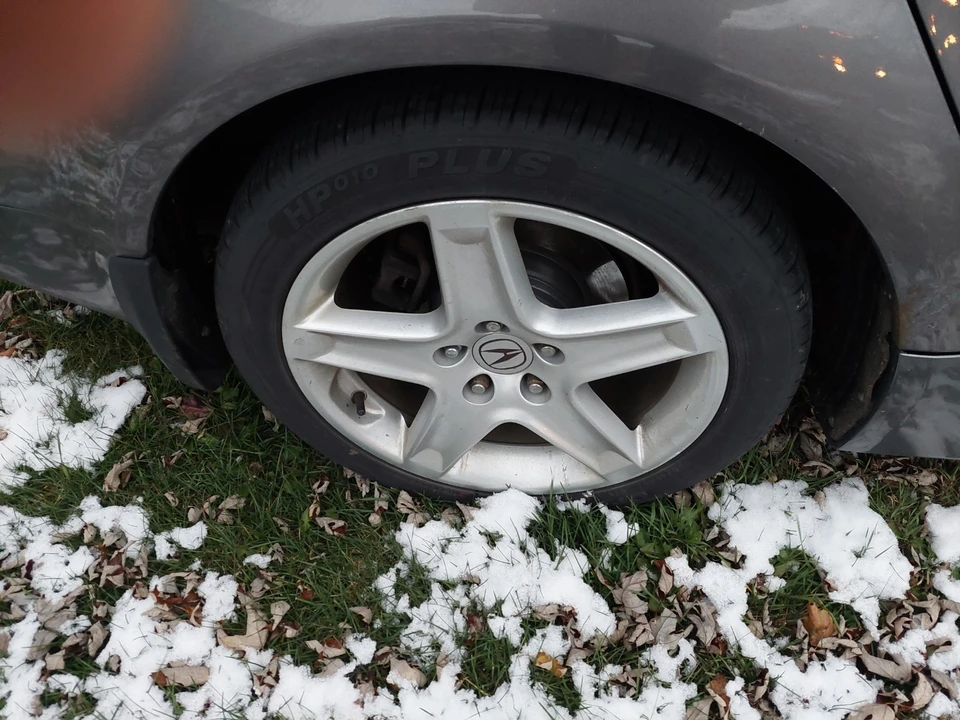 2004 Acura TL 3rd Gen - Image 8 of 19