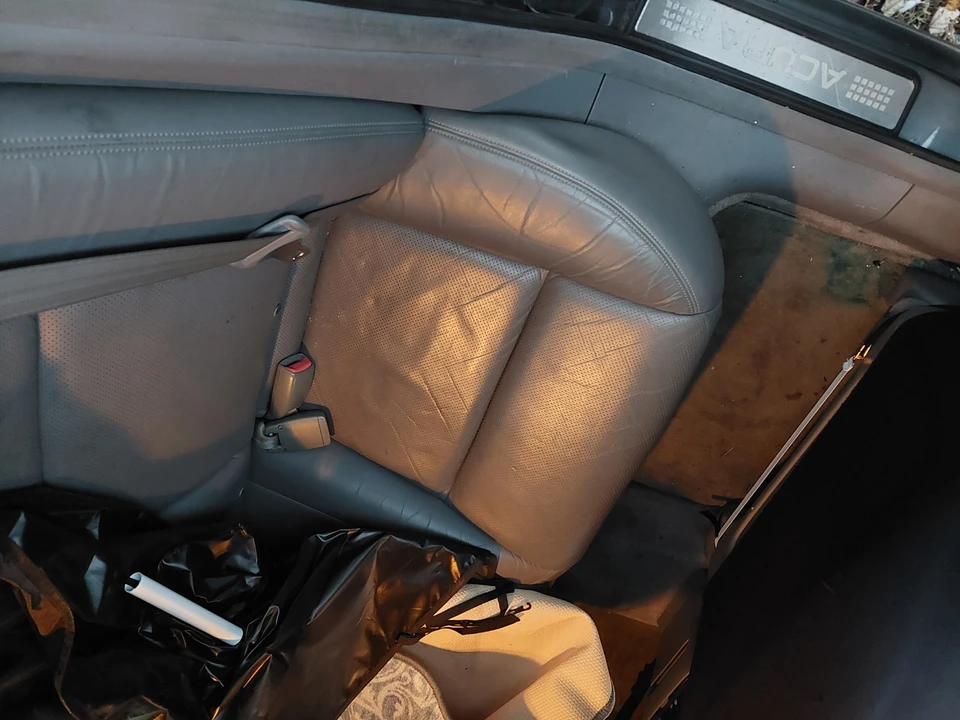 2004 Acura TL 3rd Gen - Image 12 of 19