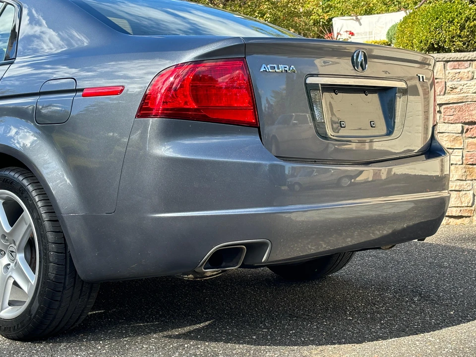 2004 Acura TL 3rd Gen - Image 15 of 18