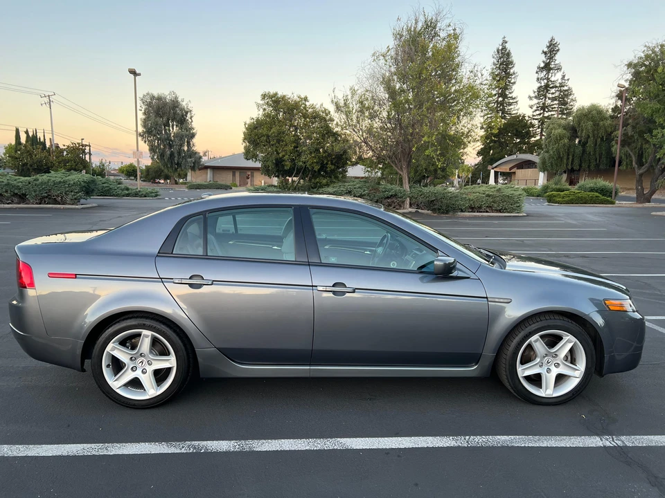 2004 Acura TL 3rd Gen - Image 8 of 31