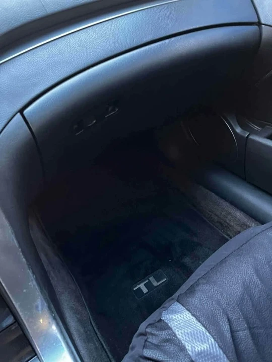 2004 Acura TL 2nd Gen - Image 8 of 18