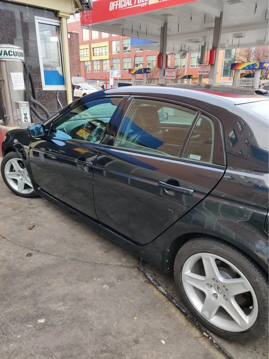 2004 Acura TL 3rd Gen - Image 2 of 3