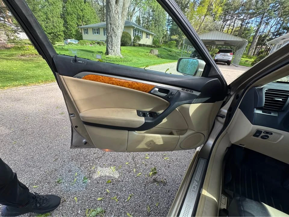 2004 Acura TL 3rd Gen - Image 13 of 14