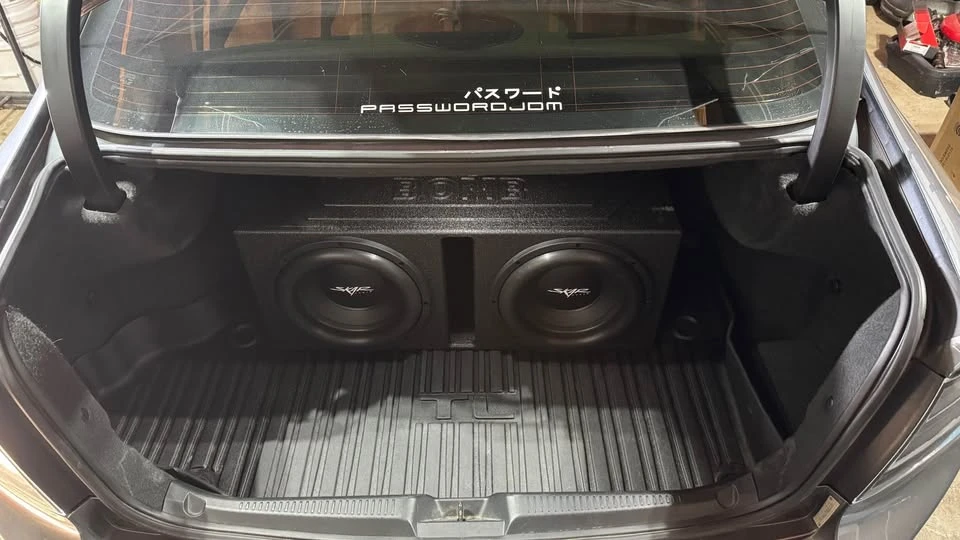 2004 Acura TL 3rd Gen - Image 13 of 15