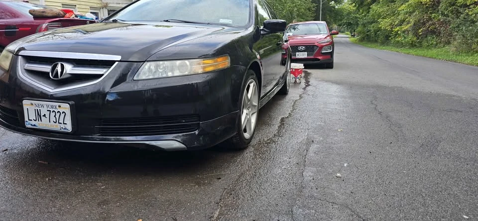 2004 Acura TL 3rd Gen - Image 2 of 8