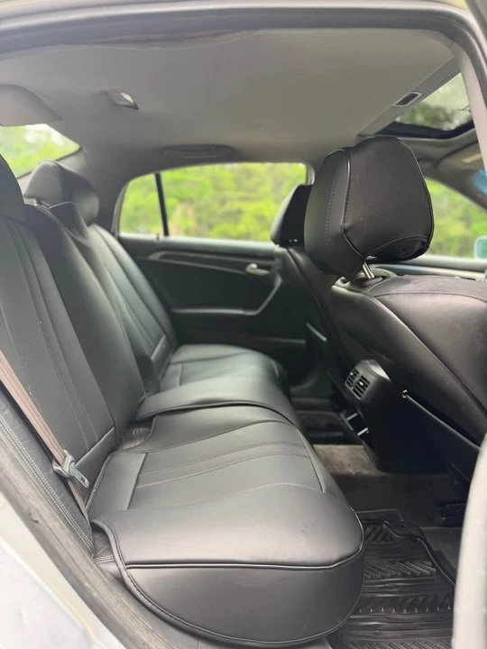 2004 Acura TL 3rd Gen - Image 11 of 15