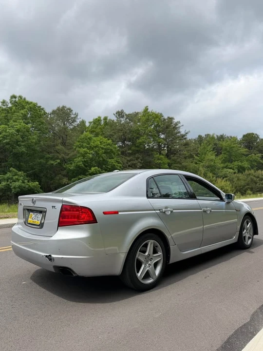 2004 Acura TL 3rd Gen - Image 5 of 15
