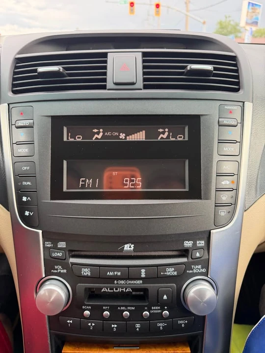 2004 Acura TL 3rd Gen - Image 12 of 13