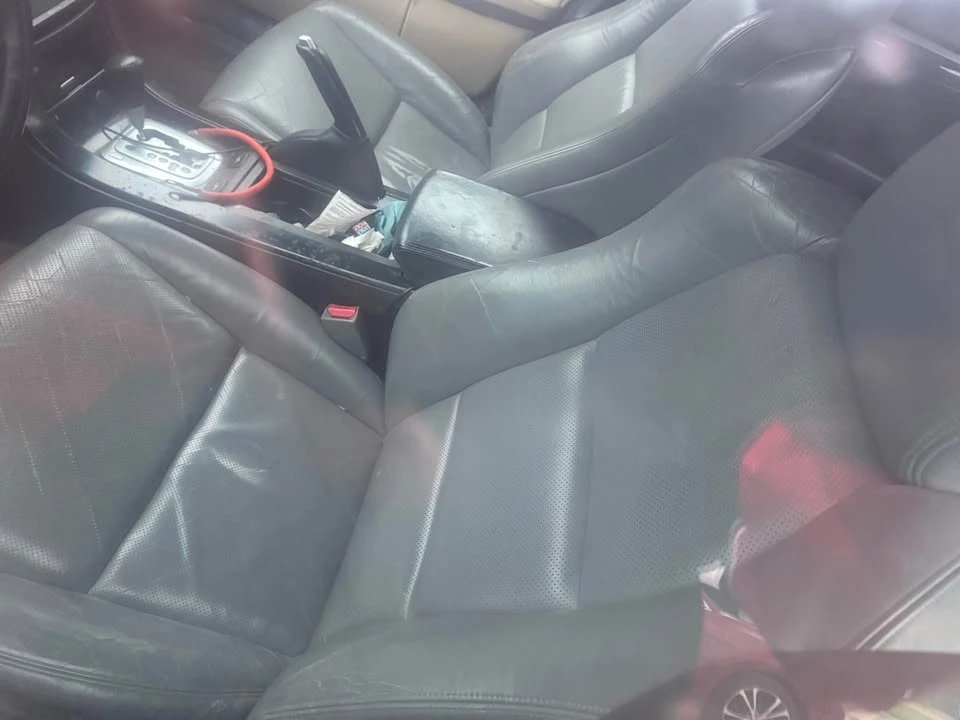 2004 Acura TL 3rd Gen - Image 6 of 9