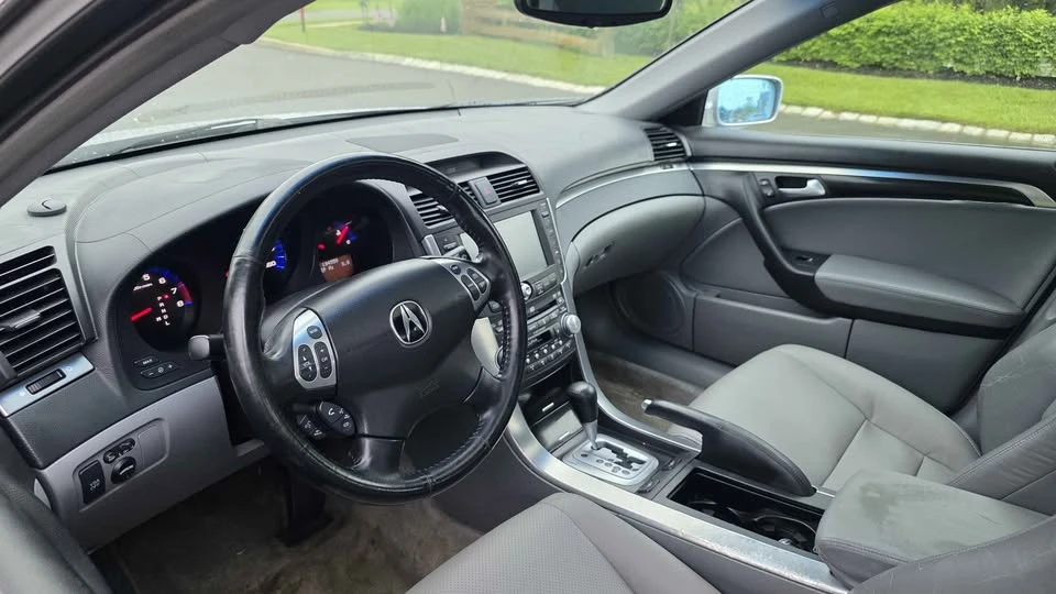 2004 Acura TL 3rd Gen - Image 9 of 19
