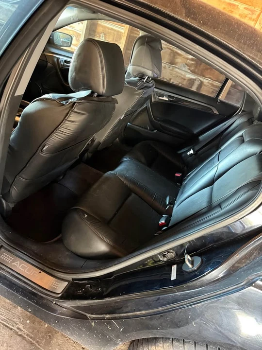 2004 Acura TL 3rd Gen - Image 5 of 9