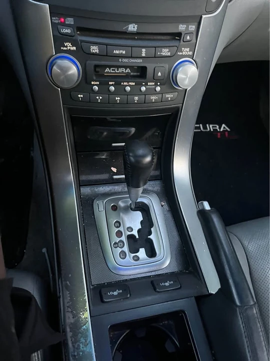 2004 Acura TL 3rd Gen - Image 11 of 13
