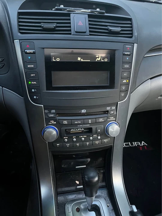 2004 Acura TL 3rd Gen - Image 9 of 13