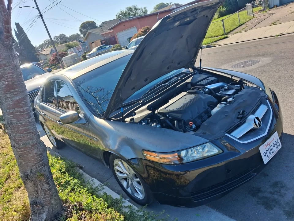 2004 Acura TL - Image 2 of 10