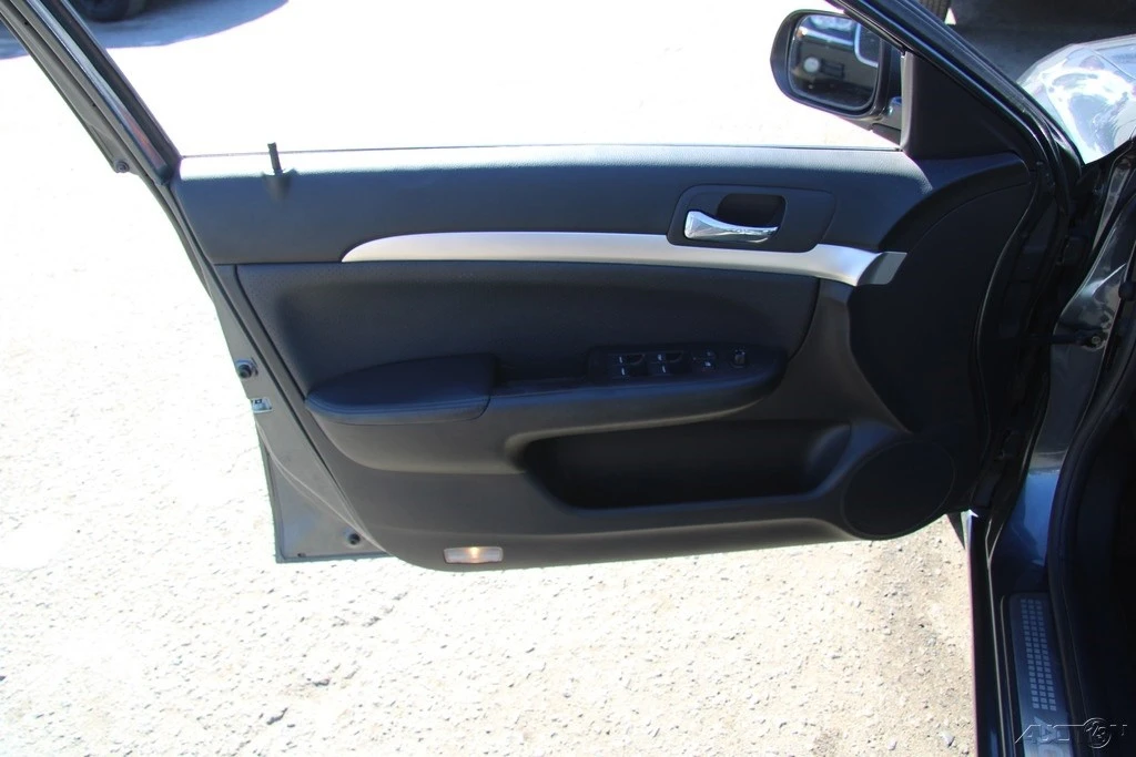 2004 Acura TSX 1st Gen - Image 14 of 21